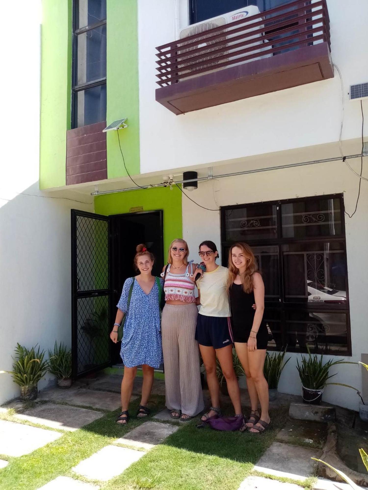 Haus Of Emerald By Jeyo Lapu-Lapu City Exterior photo